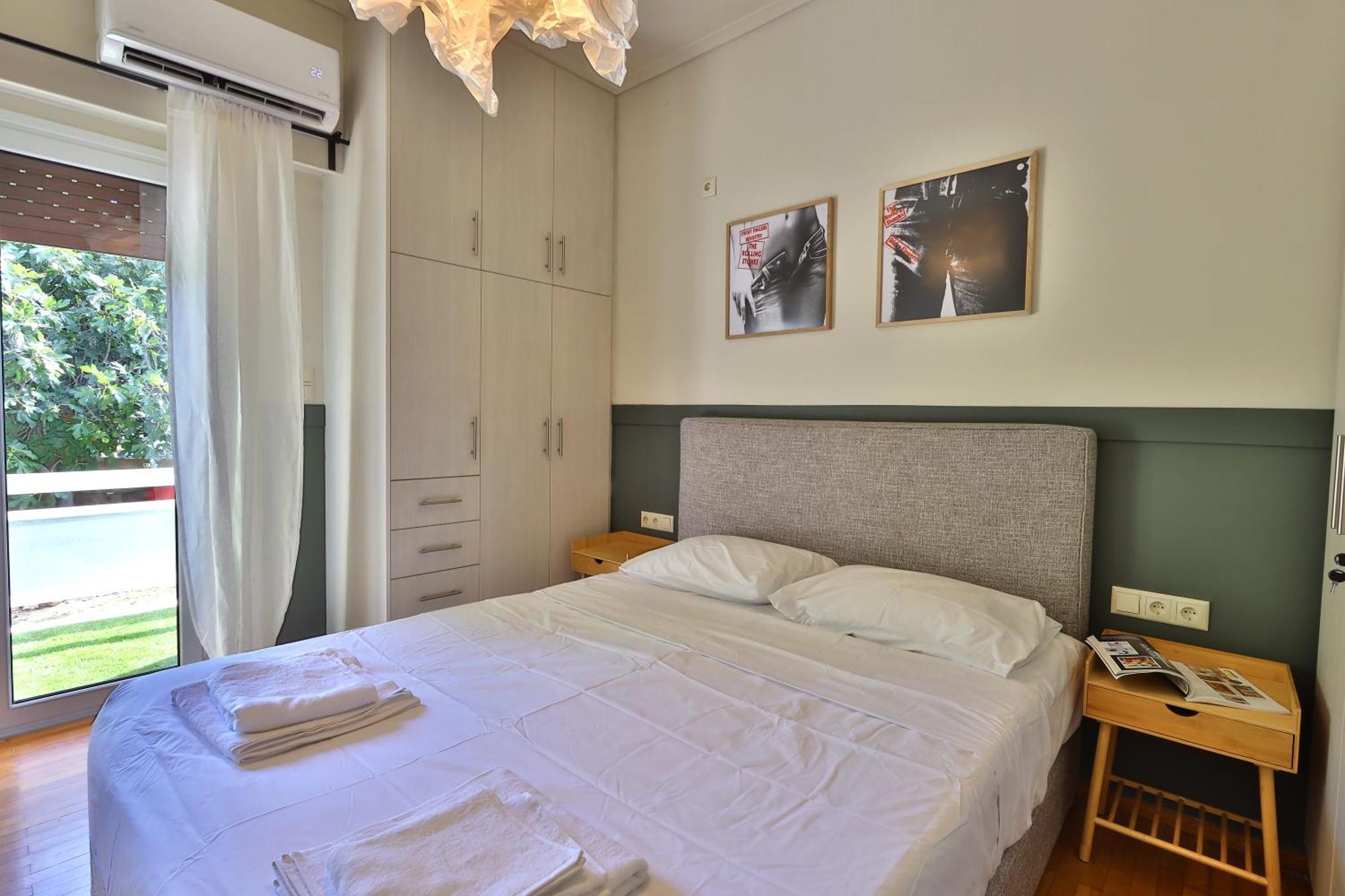Cosy In Glyfada Apartment Athens